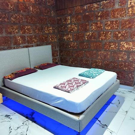 Saka Kadams Home Stay Guhāgar Buitenkant foto