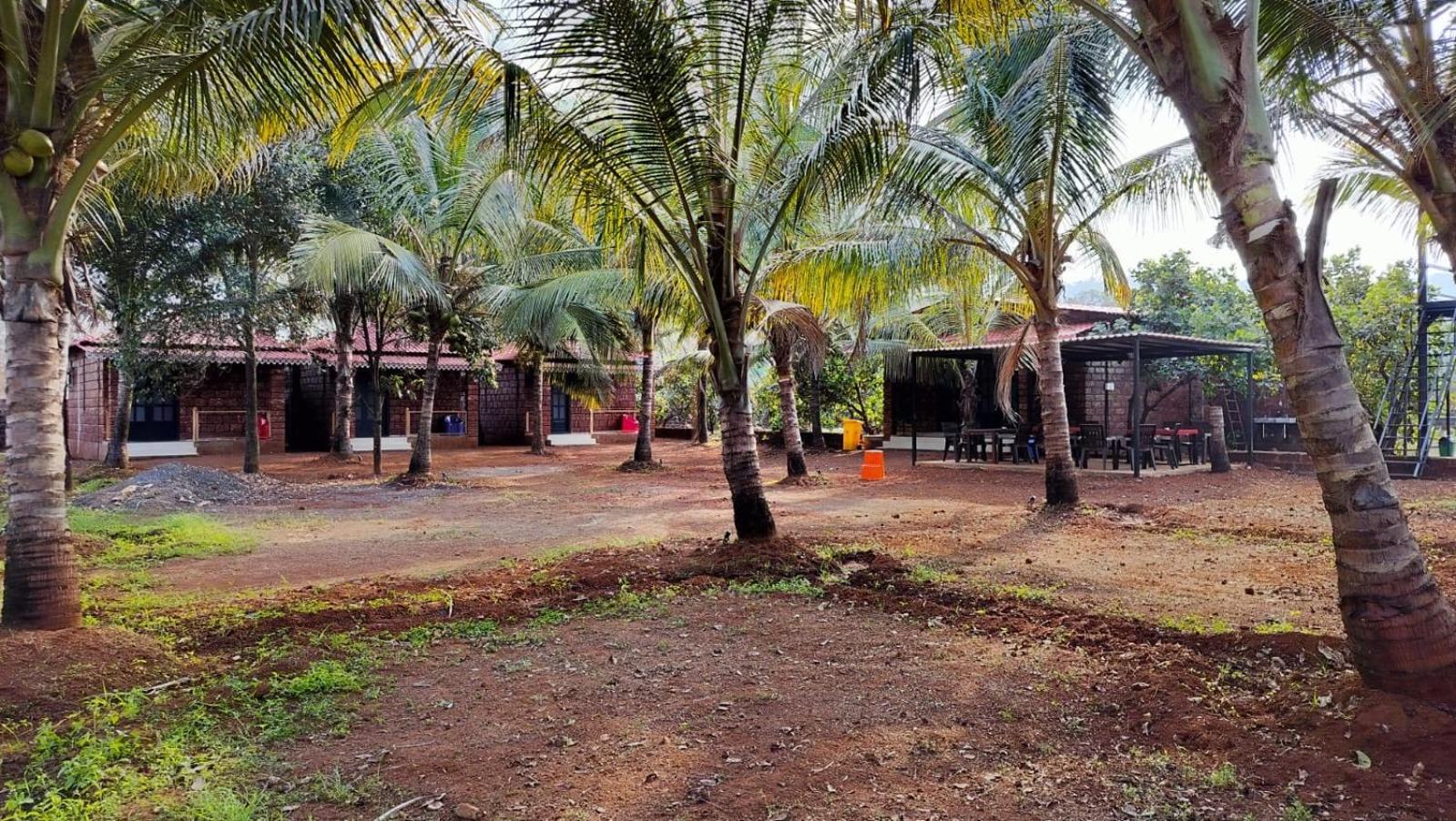 Saka Kadams Home Stay Guhāgar Buitenkant foto