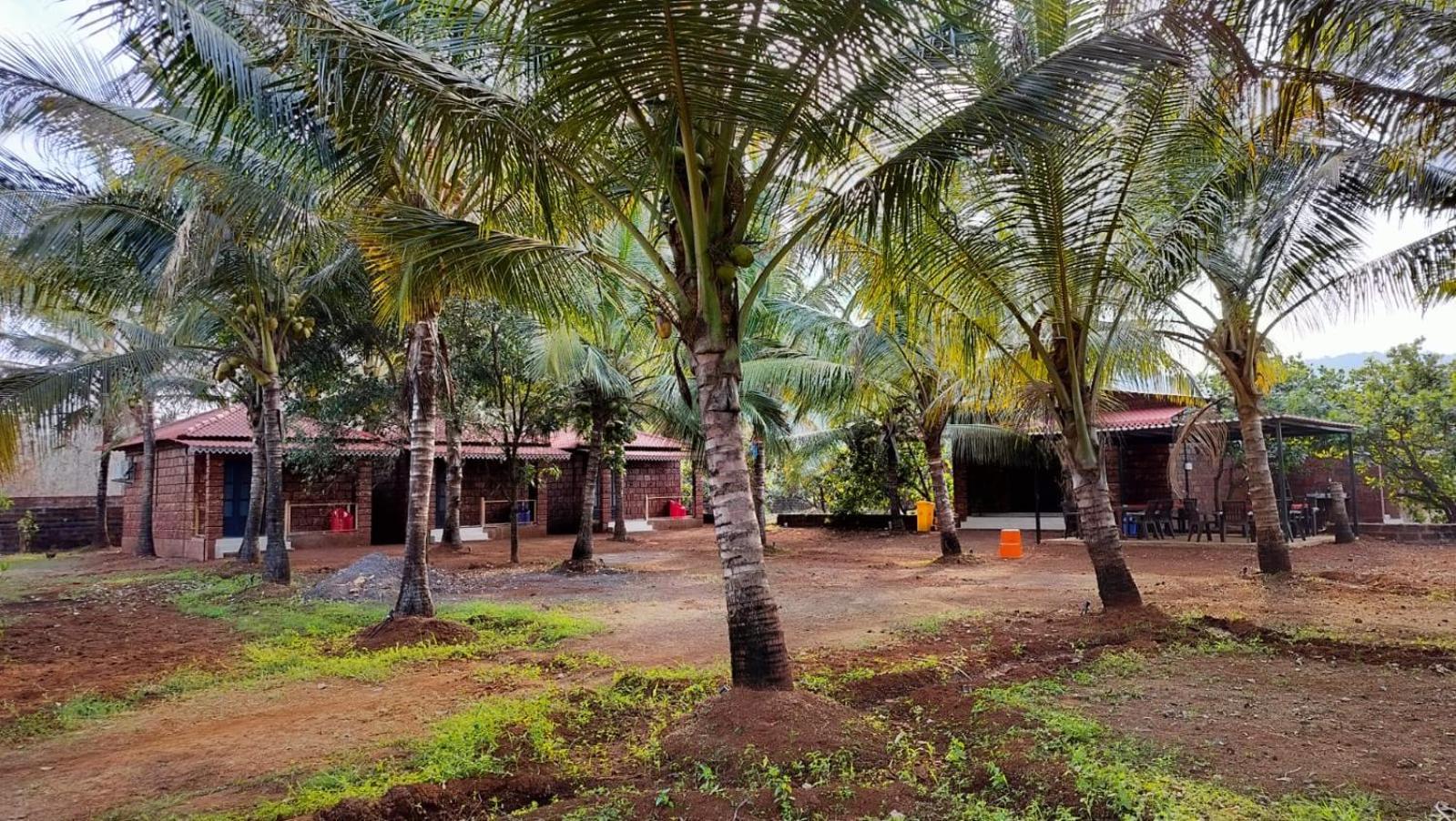 Saka Kadams Home Stay Guhāgar Buitenkant foto