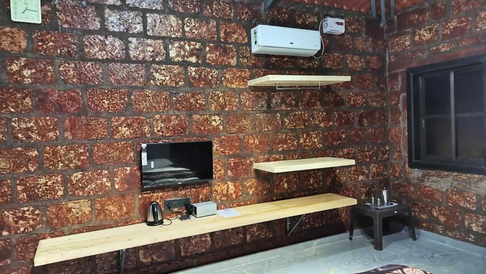 Saka Kadams Home Stay Guhāgar Buitenkant foto