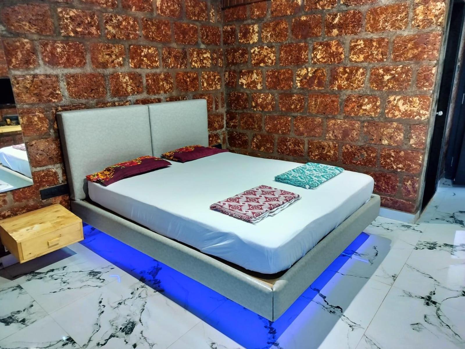 Saka Kadams Home Stay Guhāgar Buitenkant foto